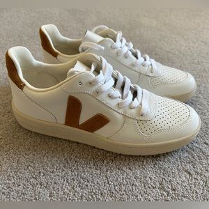 Veja Sneakers - Men’s